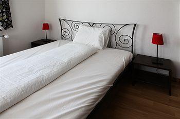 Swiss Star Guesthouse District 4 - Contactless Self Check-In Zurique Exterior foto